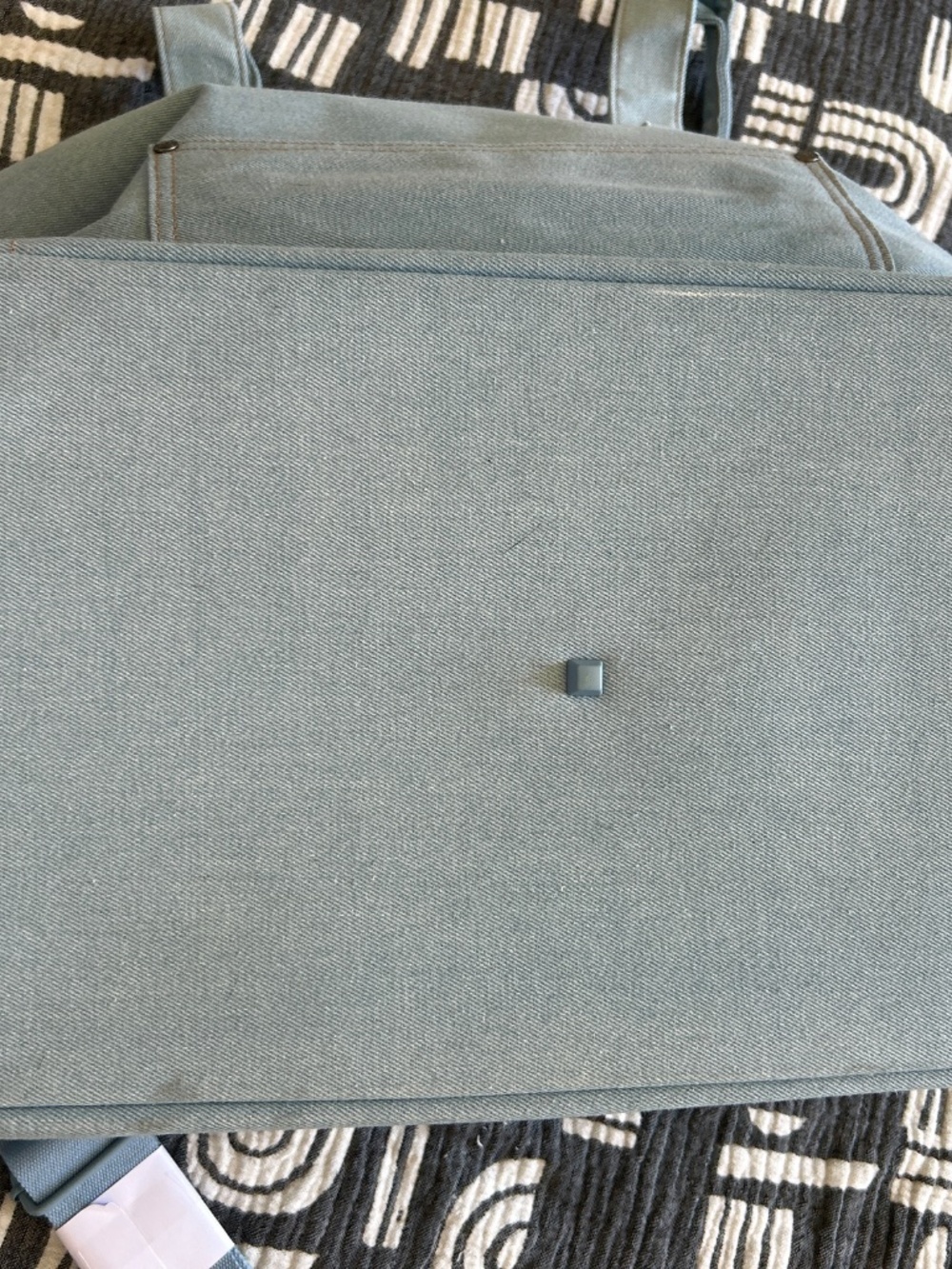 Beis x GAP Weekender Tote - Picture 5 of 11